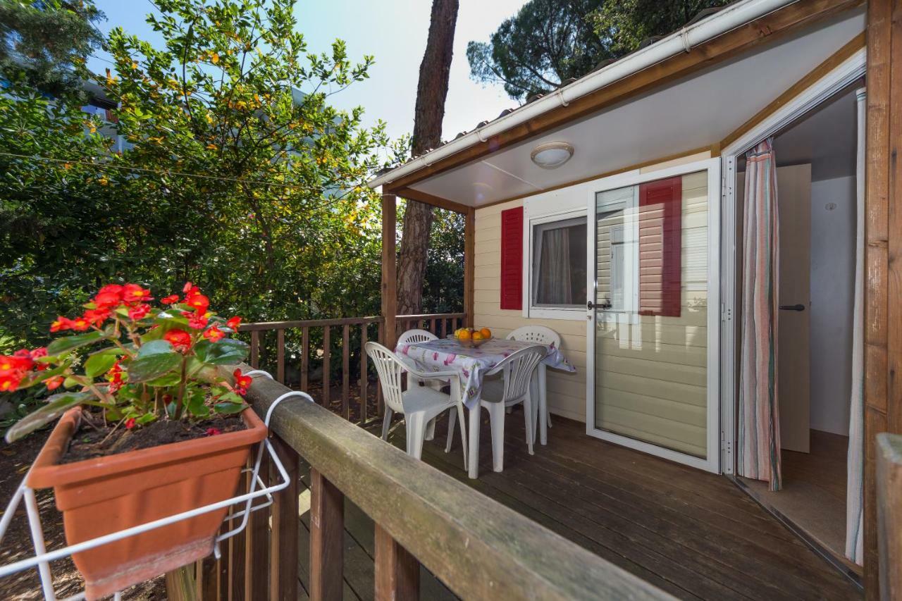 Diana & Josip Mobile Homes ビオグラード・ナ・モル エクステリア 写真